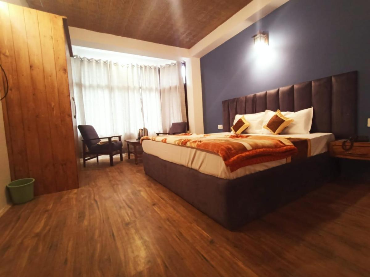 Hotel Link Way-A Riverside Hotel Манали Экстерьер фото